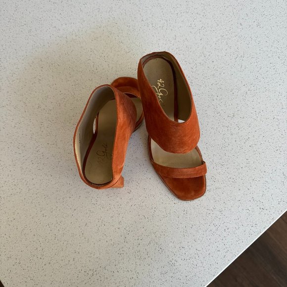 42 Gold Linx Heeled Slides in Mecca Tan 8.5W - Picture 8 of 11